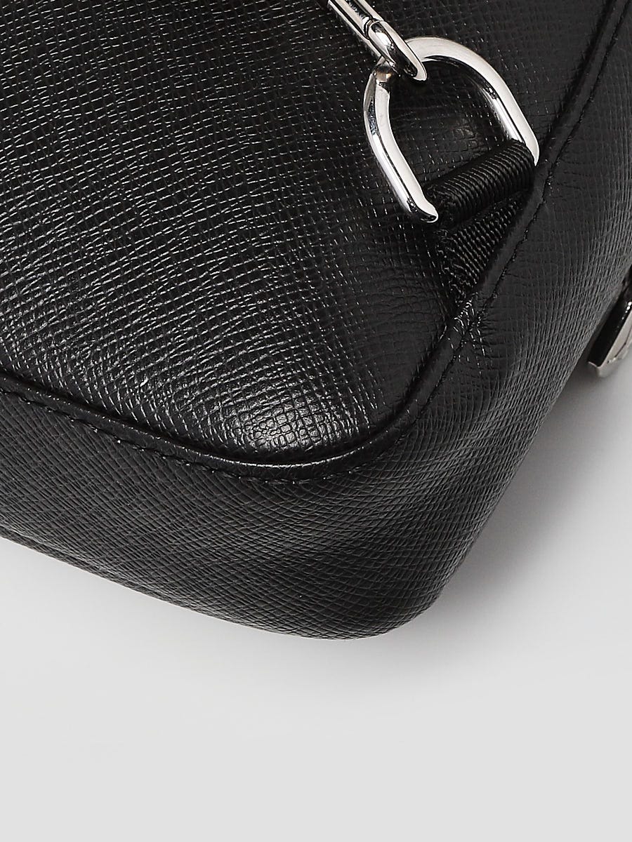 Louis Vuitton Black Taiga Leather Avenue Sling Bag - Yoogi's Closet