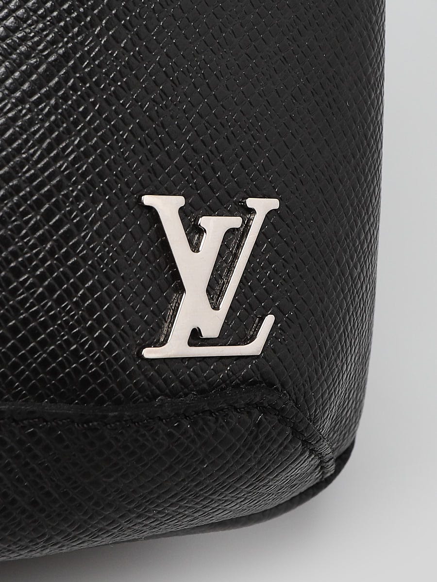 Louis Vuitton Avenue Sling Bag Black Taiga