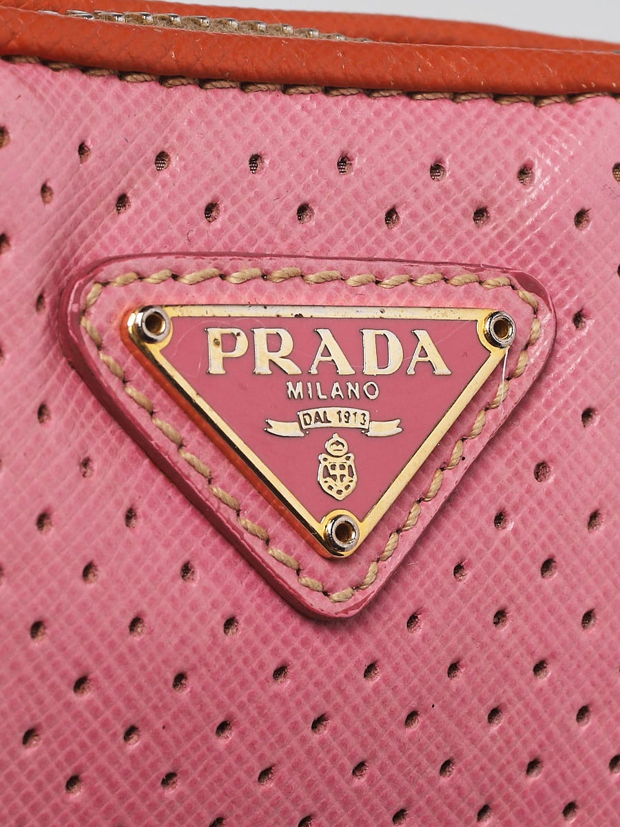 Leather Clutch in Pink - Prada