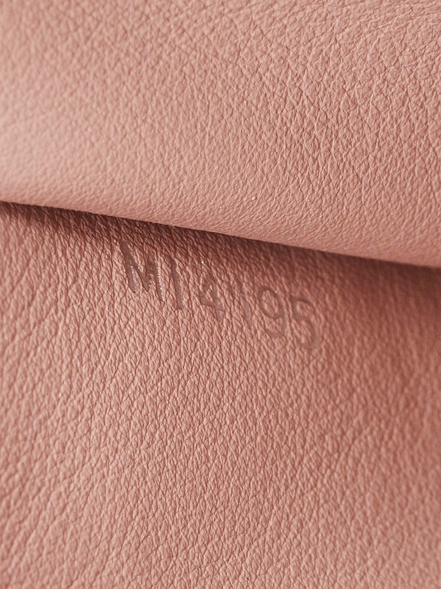 Louis Vuitton Capucines Pink Leather ref.171159 - Joli Closet