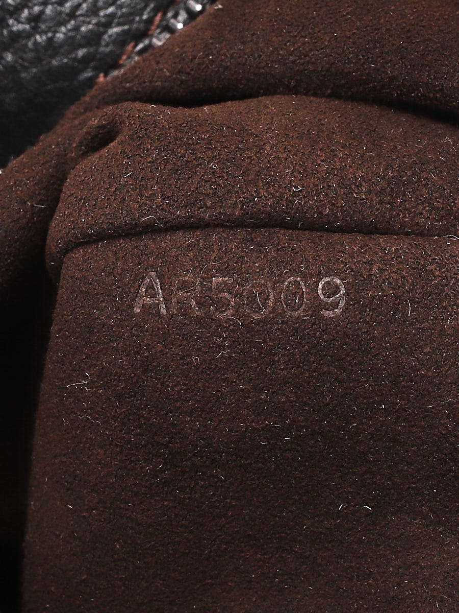 Louis Vuitton Black Mahina Leather Solar GM Bag ref.392046 - Joli
