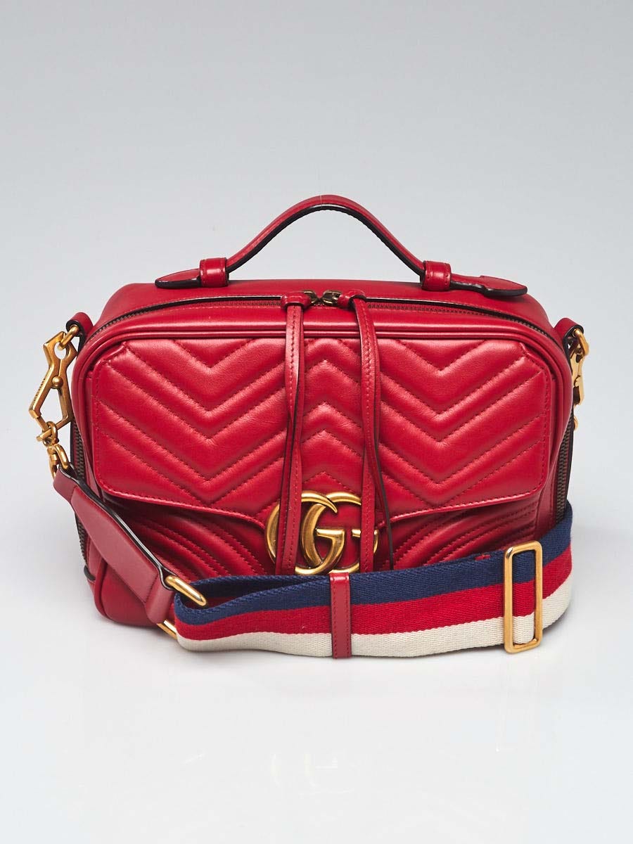 GG Marmont small shoulder bag in red leather