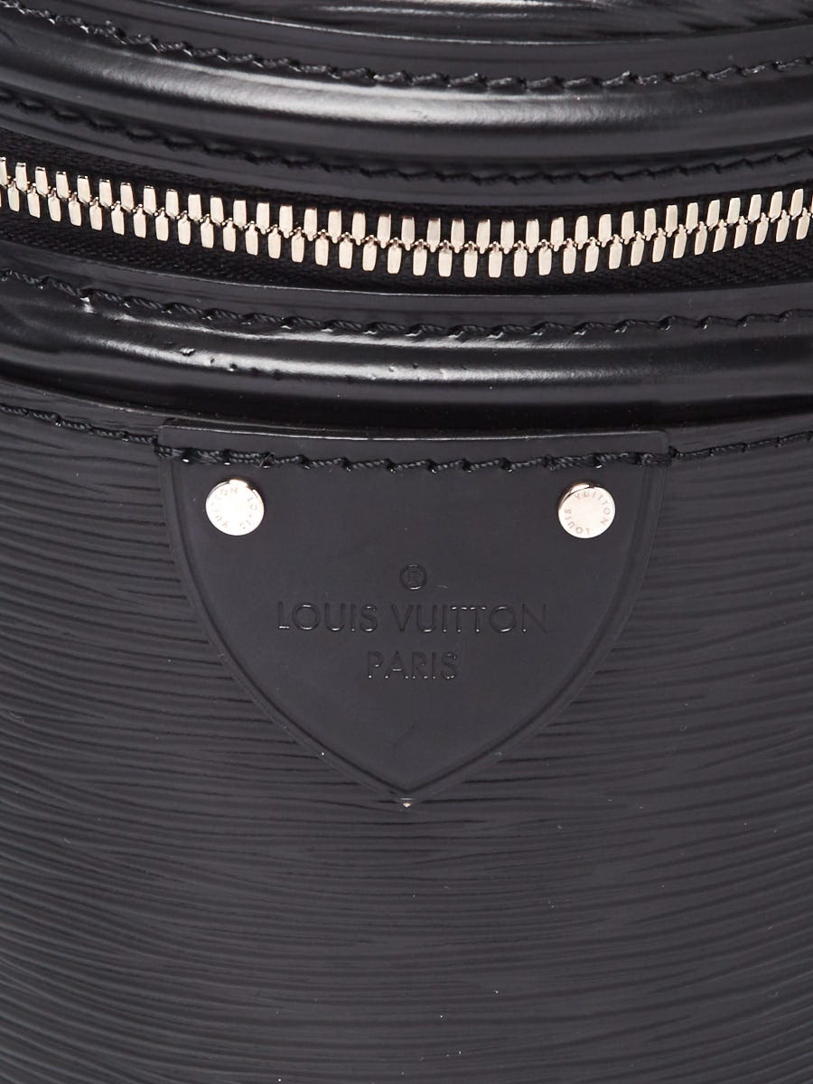 Beautiful Louis Vuitton Men's Jacket in black quilted calfskin
