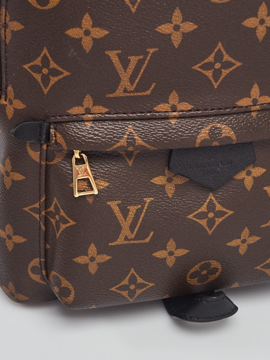 Louis Vuitton, Favorite PM Monogram Canvas Pochette, rub…