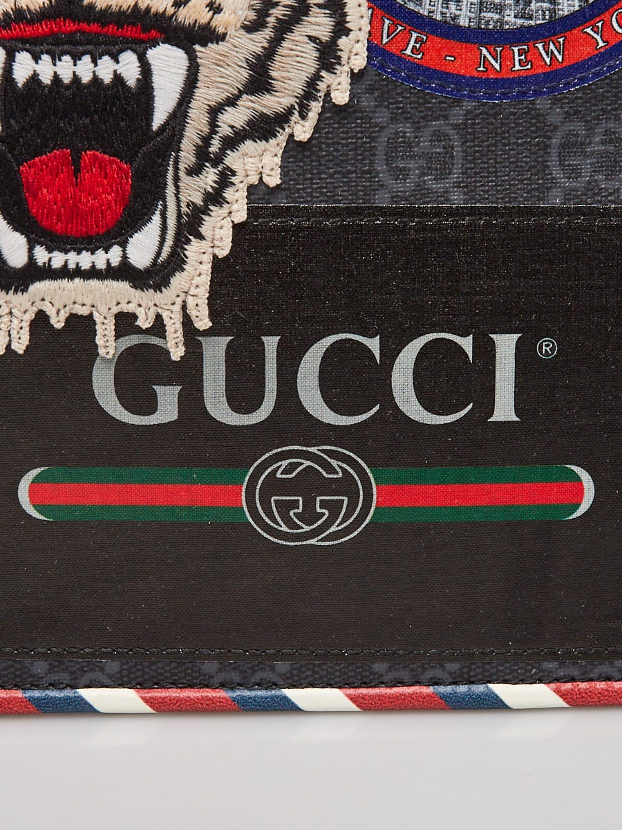 Gucci Black/Grey GG Supreme Canvas Night Courrier Zip Wristlet