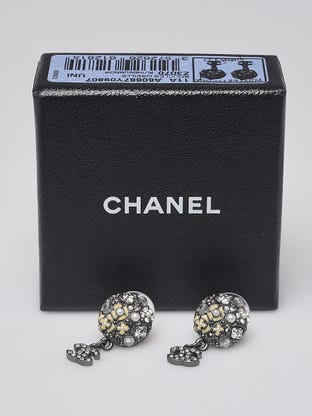 Chanel White Enamel CC Camellia Cocktail Ring Size 6.5 - Yoogi's