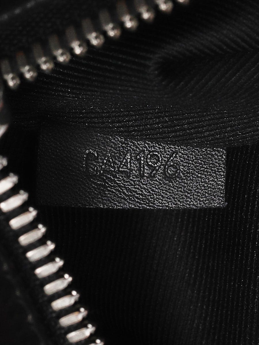 Louis Vuitton Damier Infini Embossed Leather District MM Messenger Bag – I  MISS YOU VINTAGE