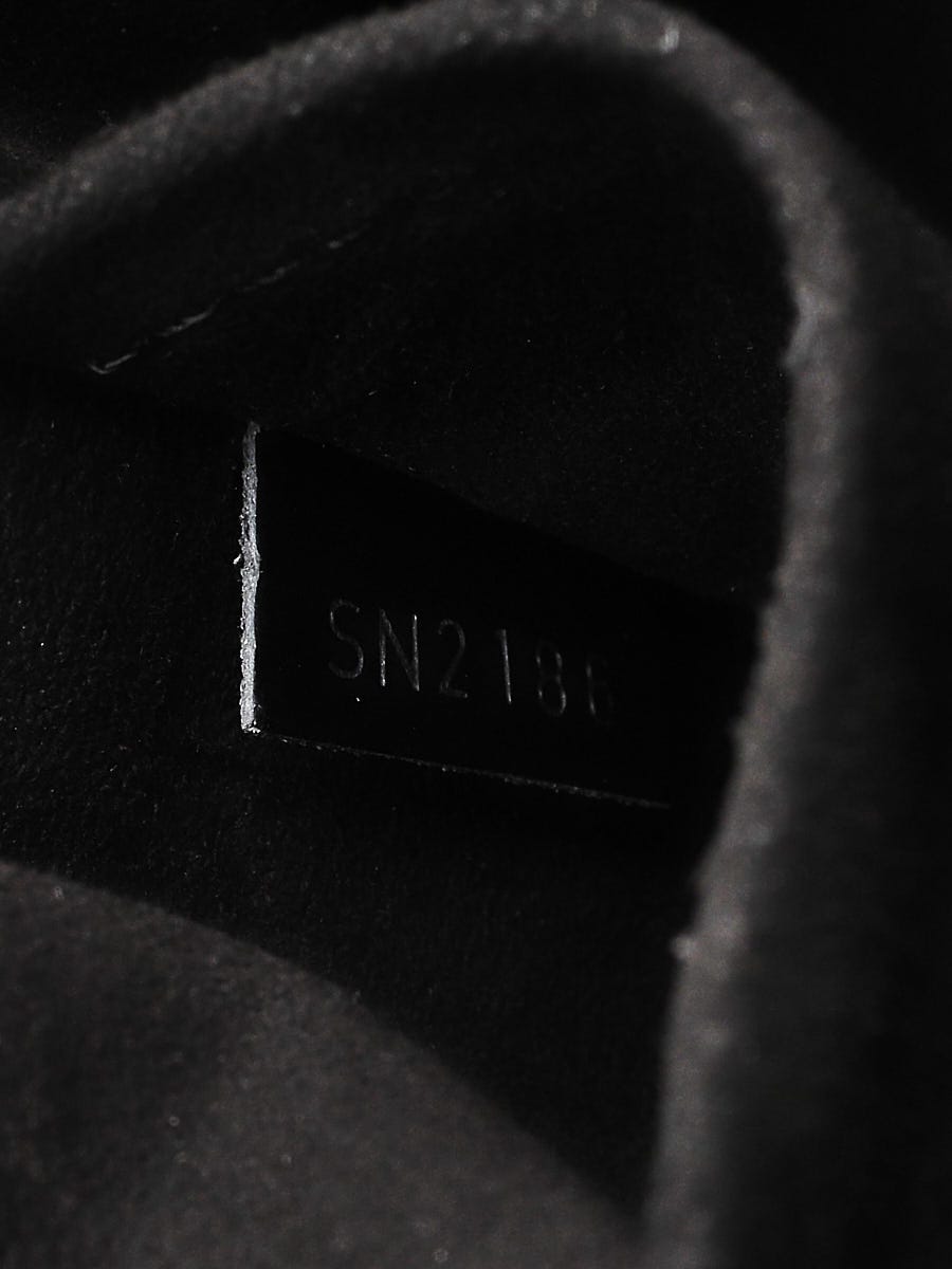 Louis Vuitton Black Epi Leather Luna Bag - Yoogi's Closet