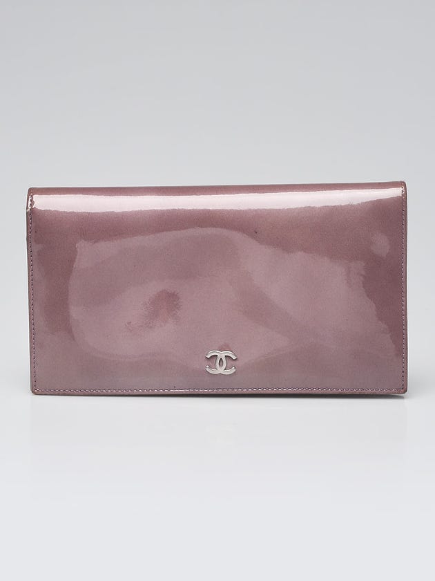 Chanel Light Purple Patent Leather CC L Yen Wallet