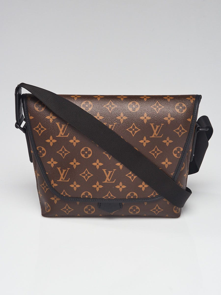 vintage Louis Vuitton shoulder bag with magnetic flap pockets