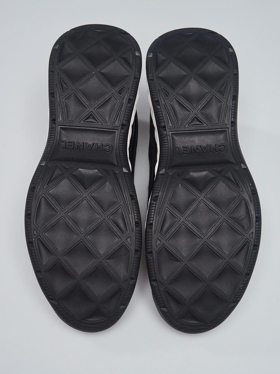 Chanel Black Fabric/Suede CC Sneakers Size 9/39.5 | Yoogi's Chanel Black Fabric/Suede CC Sneakers Size 9/39.5 | Yoogi's