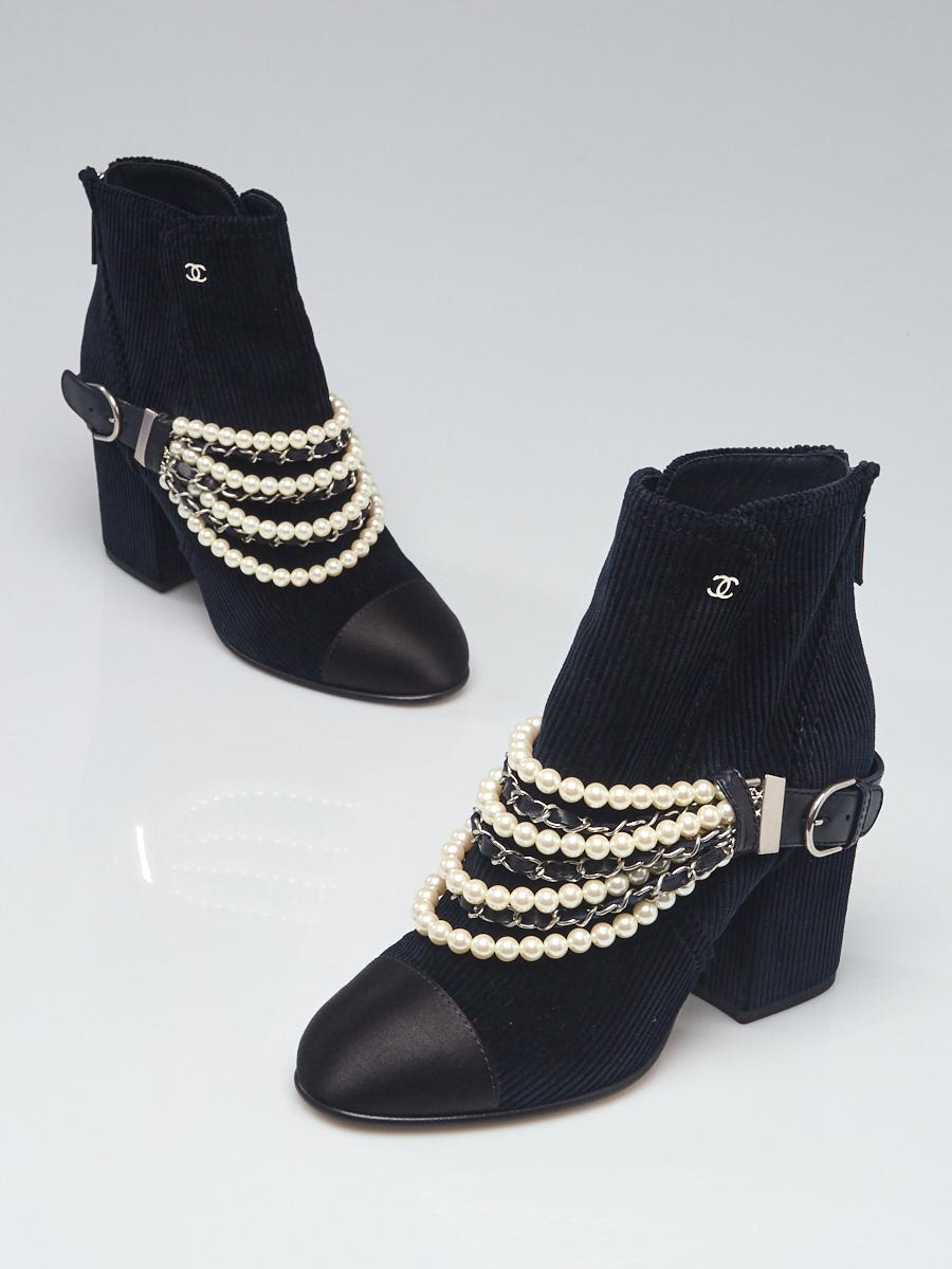 Chanel Black Crystal Embellished CC Cap Toe Boots - Size 38 ○ Labellov ○  Buy and Sell Authentic Luxury