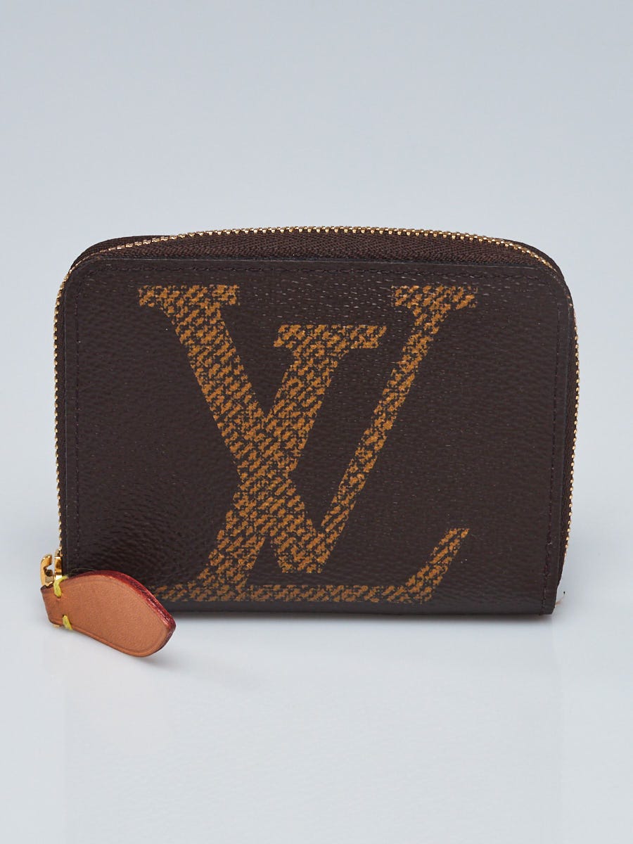 Louis Vuitton Monogram Giant Reverse Canvas Zippy Coin Purse - Yoogi's  Closet