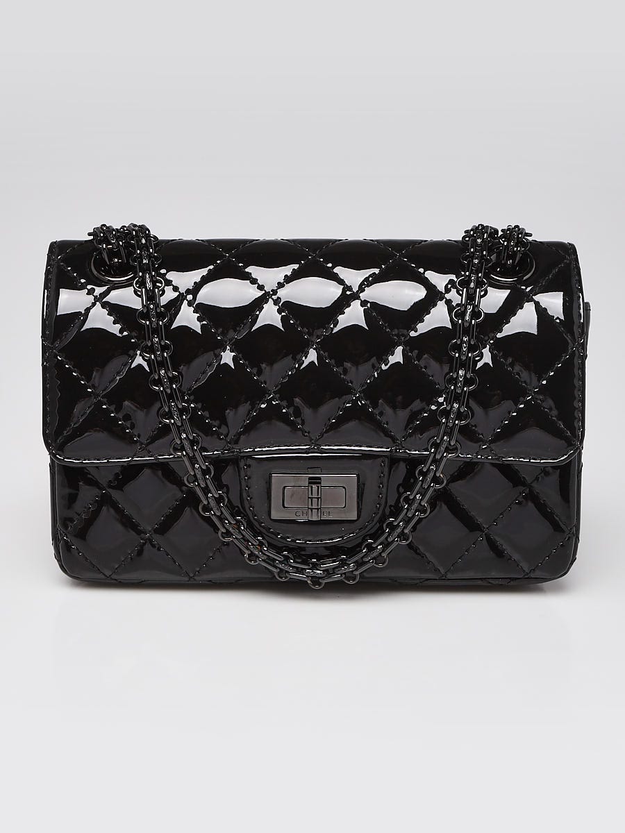 Chanel Black Quilted Patent Leather 2.55 Reissue Mini Flap Bag | Yoogi ...