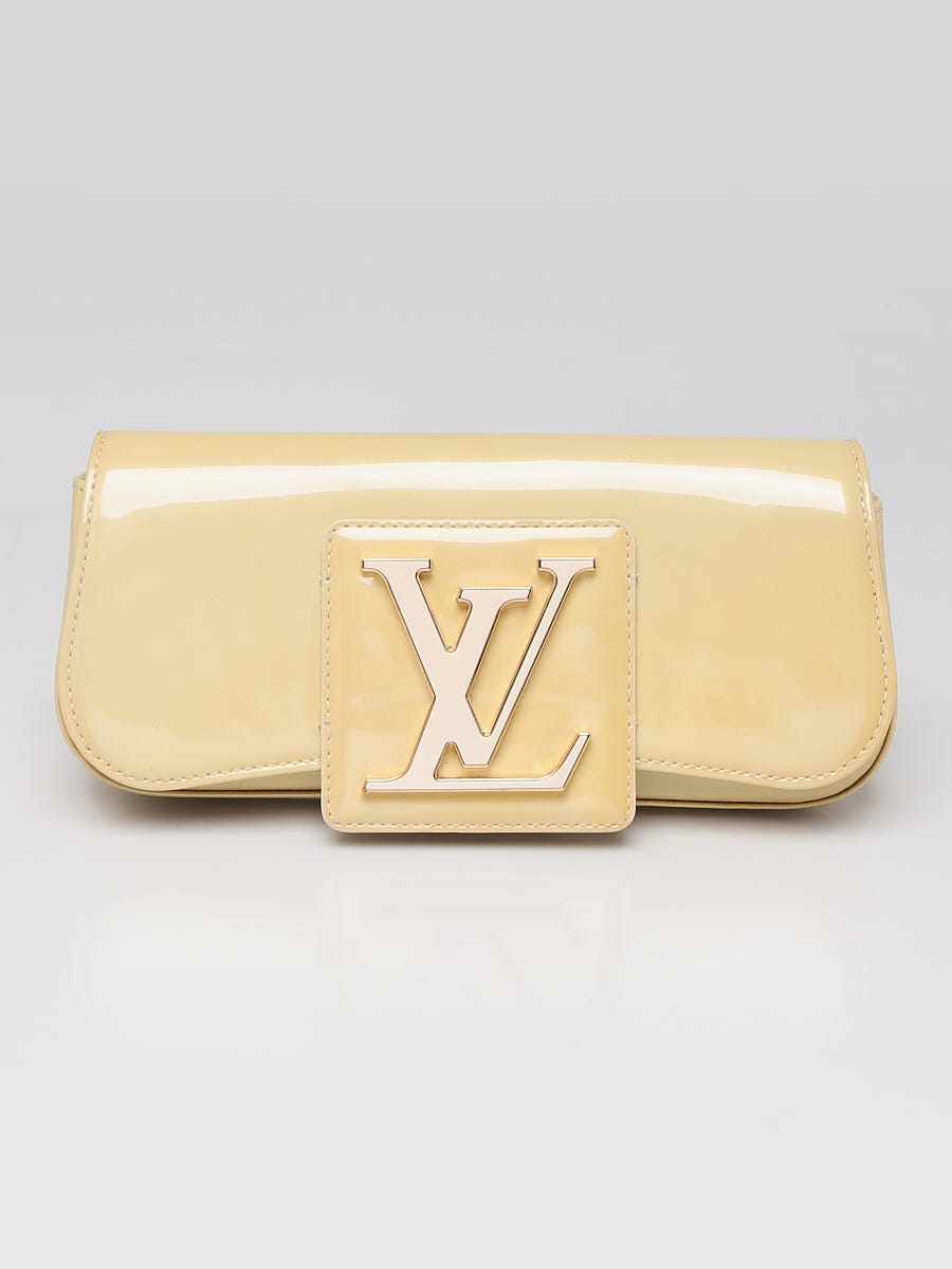Louis Vuitton Blanc Corail Vernis Pochette SoBe Clutch Bag