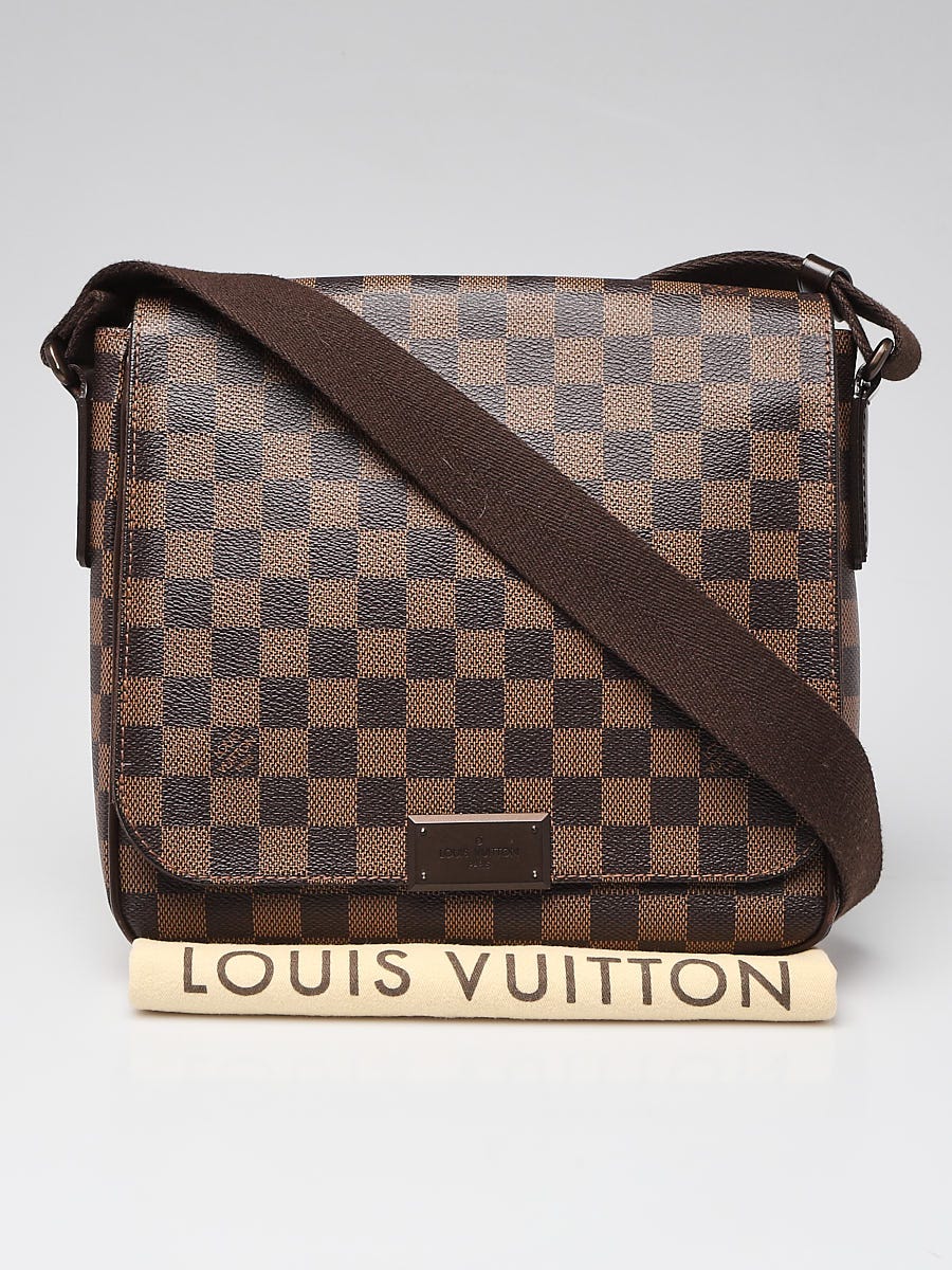 Louis Vuitton District Messenger Bag PM Brown Canvas Damier