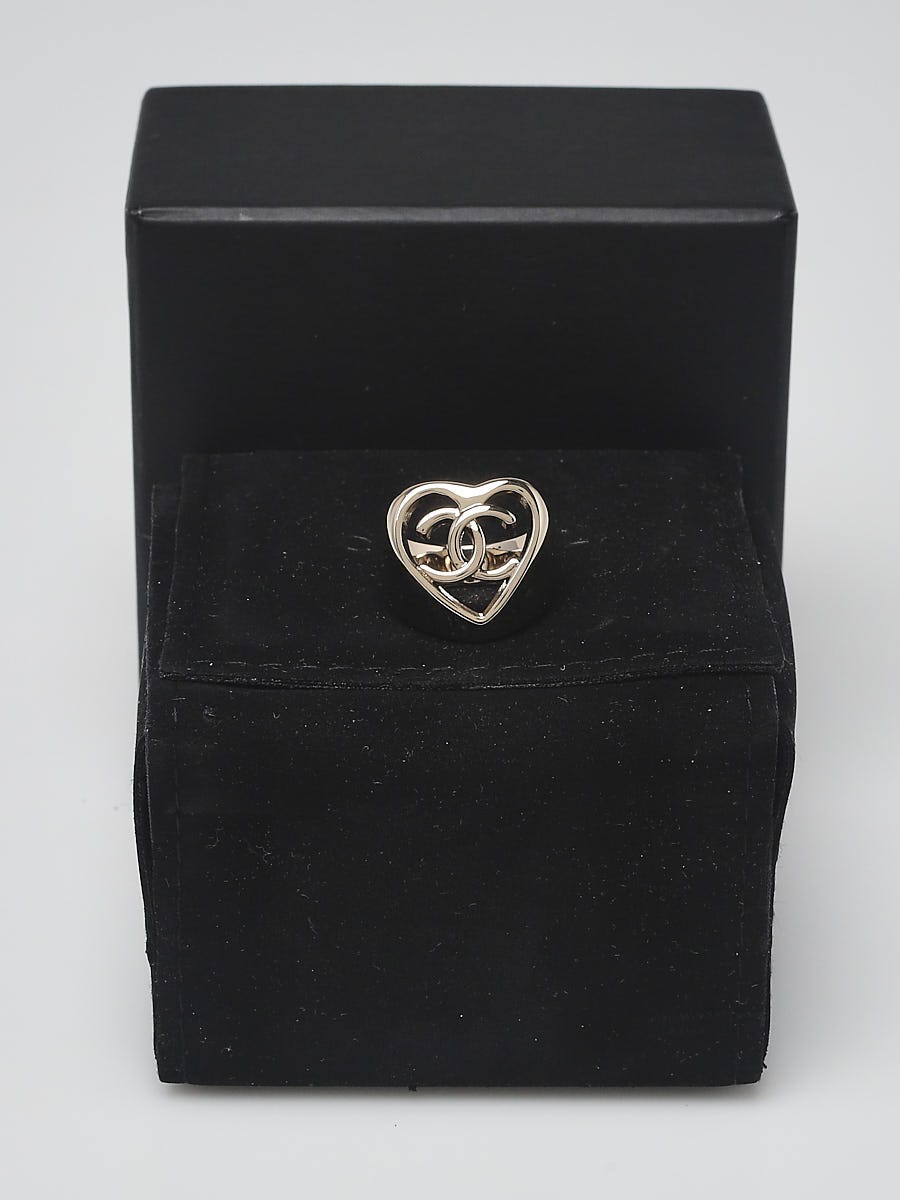 Chanel Goldtone Metal CC Heart Ring Size 5 | Yoogi's Closet