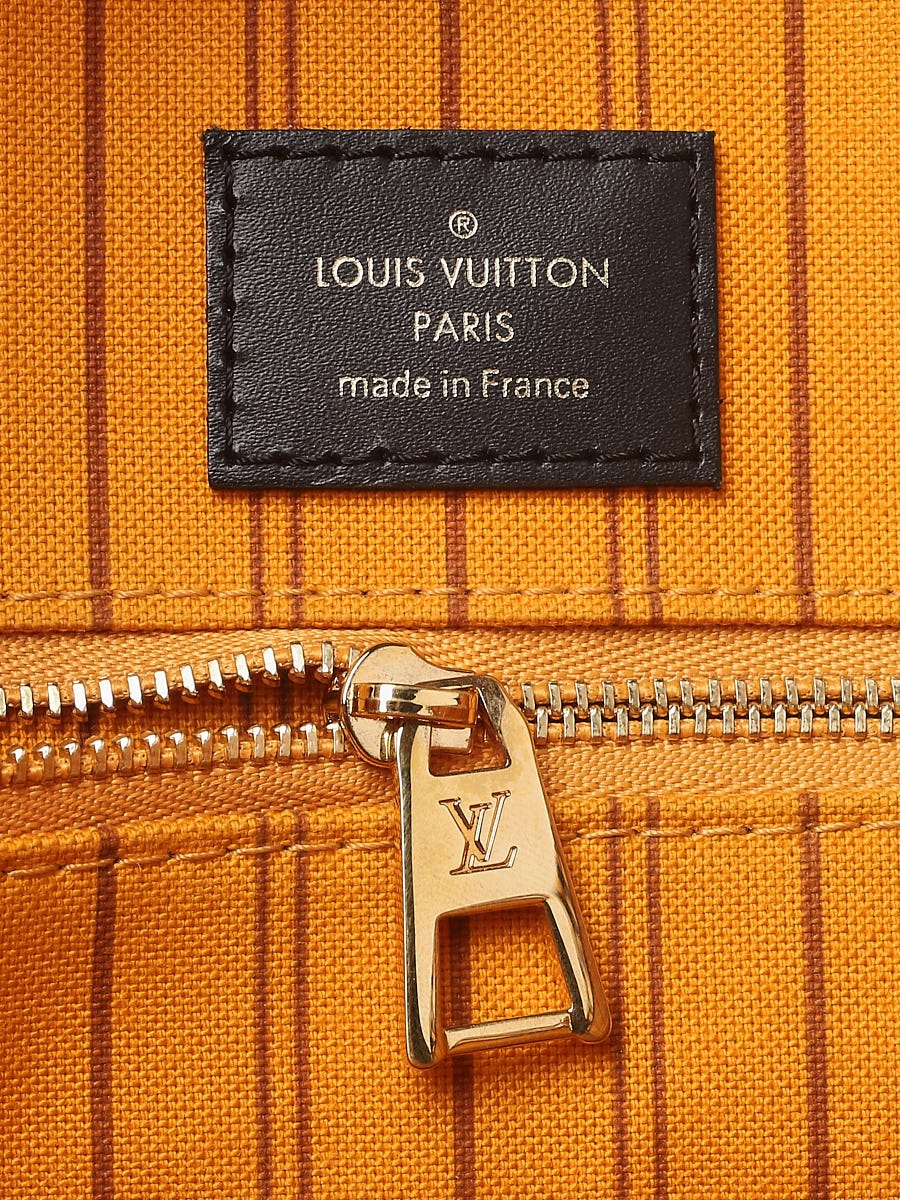 Louis Vuitton Limited Edition Noir Monogram Jungle Onthego GM Tote