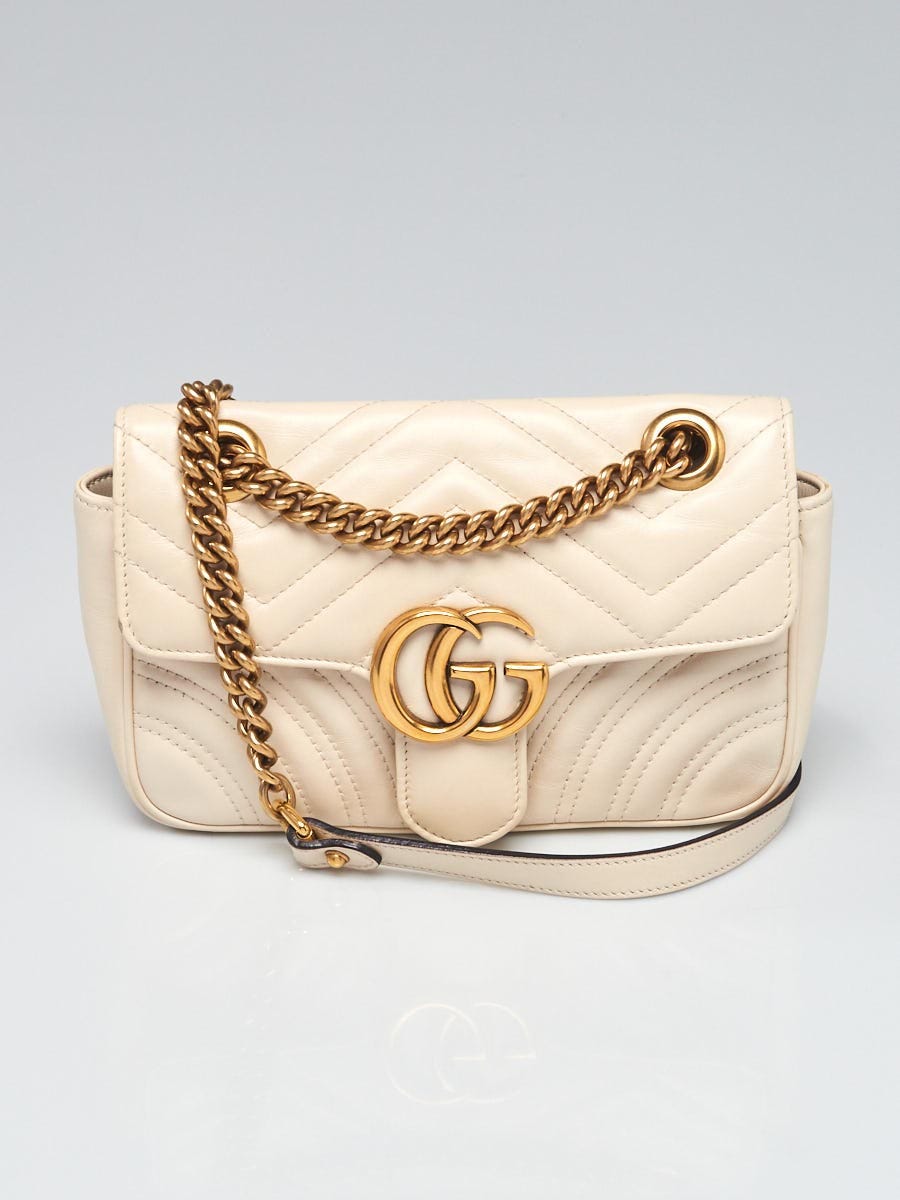 Gucci Interlocking G Mini Heart Shoulder Bag - White