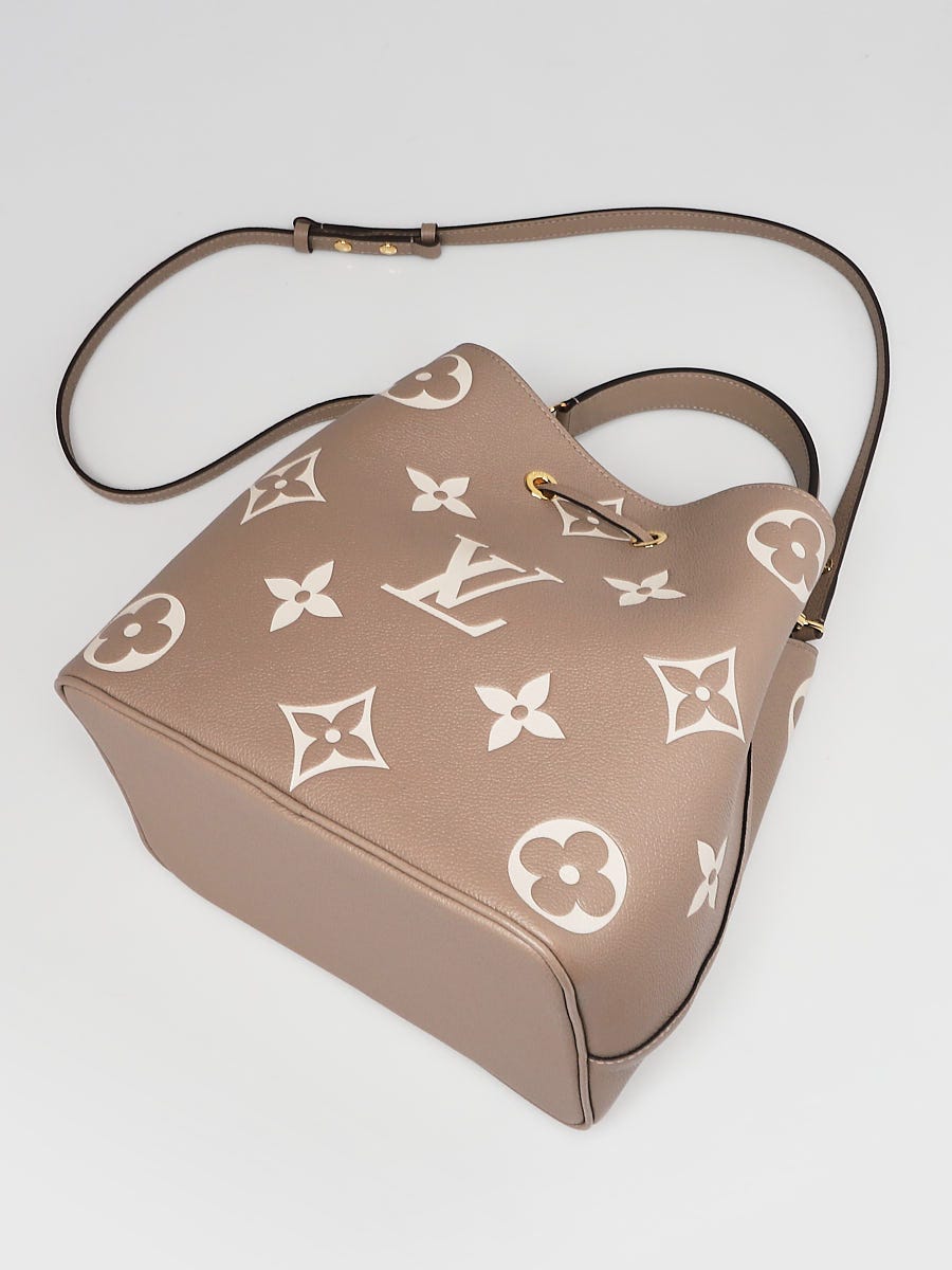 Louis Vuitton Bicolor Dove/Creme Monogram Giant Empreinte Leather NeoNoe MM  Bag - Yoogi's Closet
