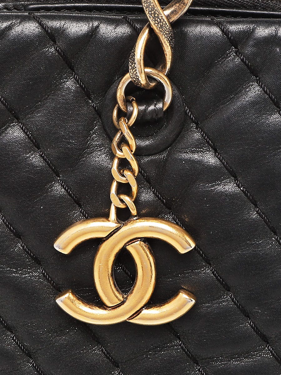 Chanel Calfskin Chevron Chic Small Shopping Bag A57150 Black 2018