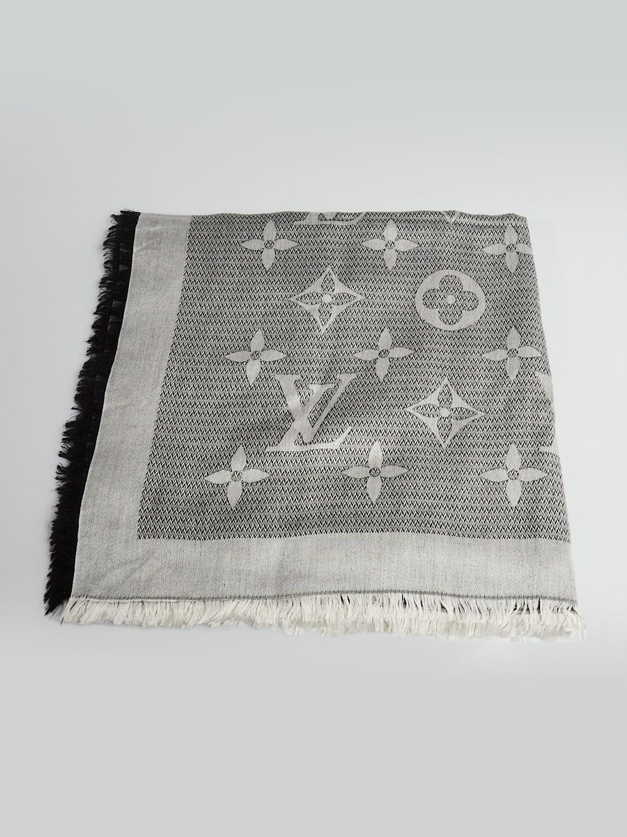 Louis Vuitton Grey Monogram Silk/Wool Beyond Monogram Shawl Scarf