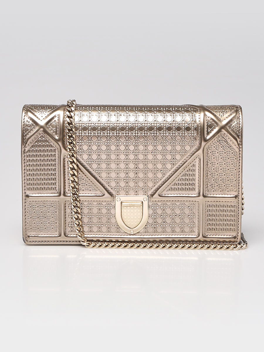 CHRISTIAN DIOR Metallic Patent Micro-Cannage Diorama Wallet on Chain Pouch  Silver 1291631