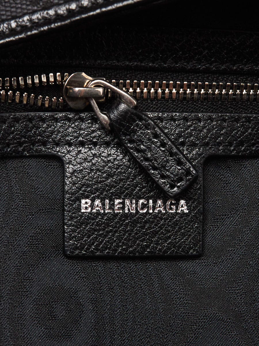 GUCCI X BALENCIAGA HACKER PROJECT BLACK LEATHER JACKIE SHOULDER BAG -  CRTBLNCHSHP