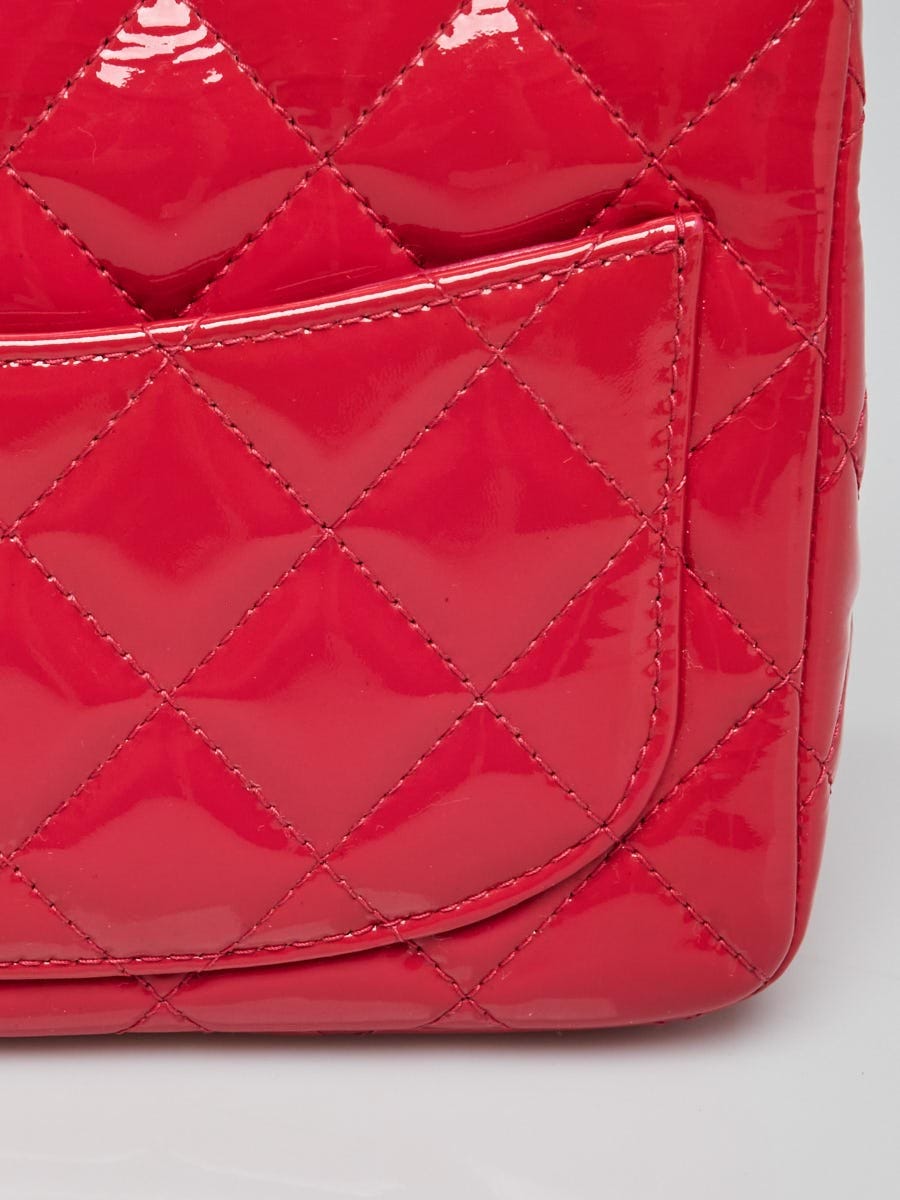 CHANEL Patent Quilted Small Curvy Pouch Cosmetic Case Pink 1299747