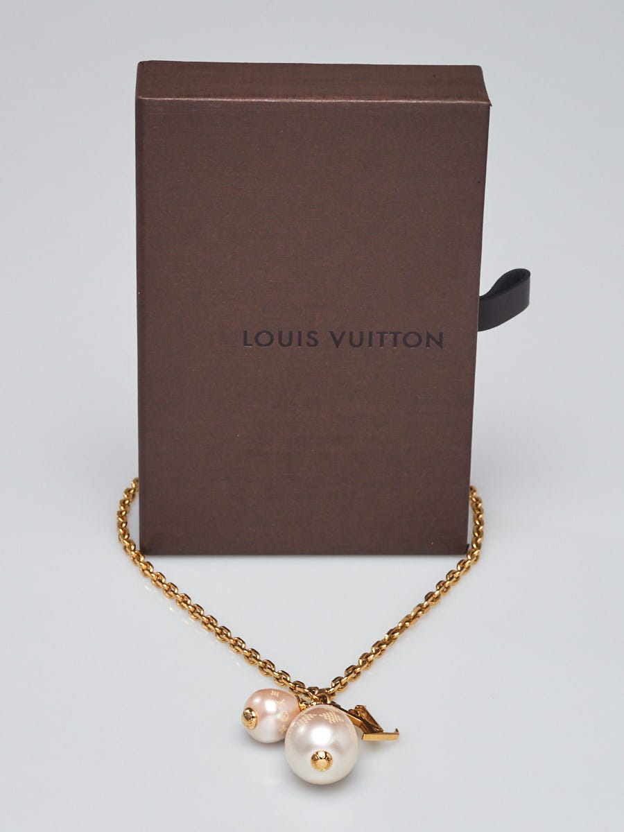 Louis Vuitton White LV Iconic Pearls Pendant Necklace