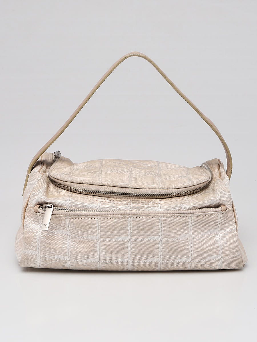 chanel style handbag