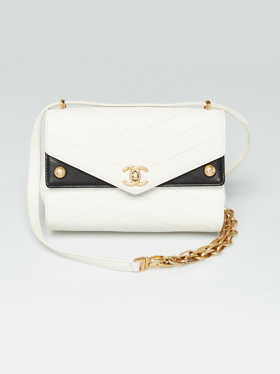 Chanel White Chevron Quilted Leather Small Crossbody Bag - Yoogi's