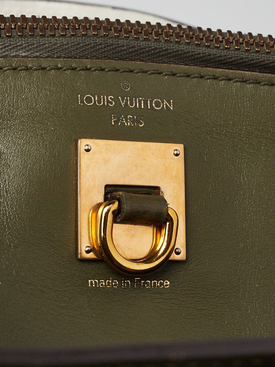 City steamer leather handbag Louis Vuitton Green in Leather - 31372031