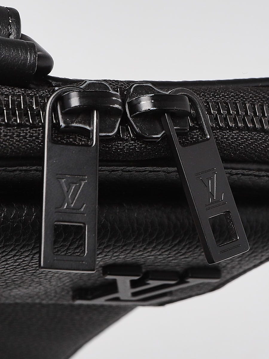 LOUIS VUITTON ブラック バックアップ Louis Vuitton Black Pebbled Leather Aerogram Phone Crossbody