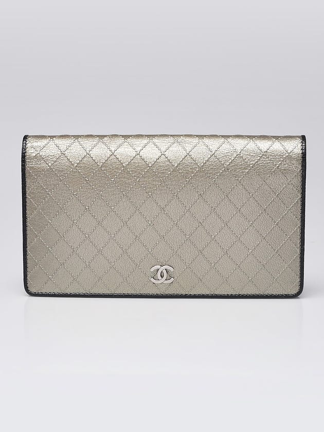 Chanel Gold/Black Quilted Leather L Yen Wallet