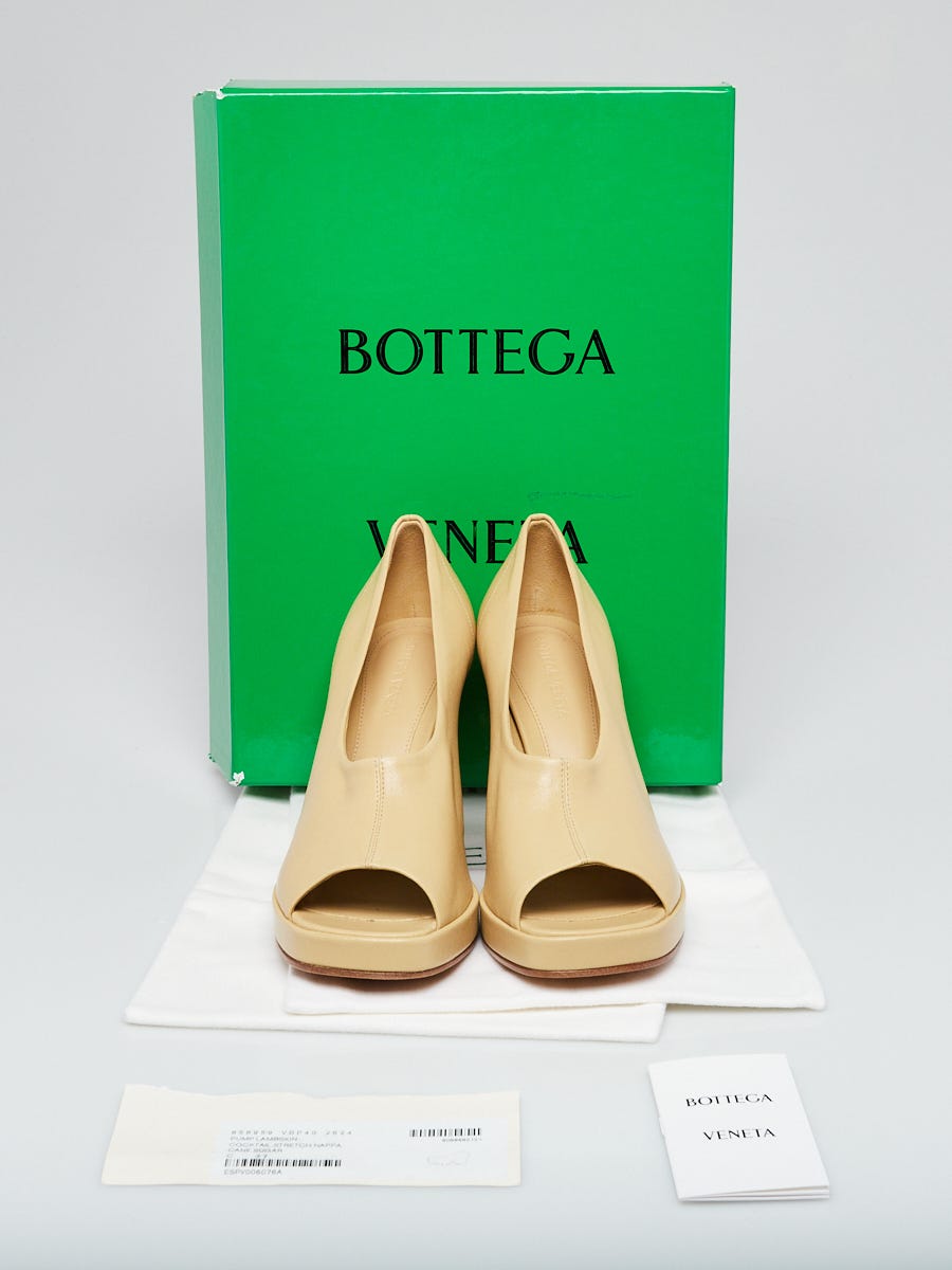 Bottega Veneta Cane Sugar Lambskin Leather Peep Toe Pumps Size 6.5