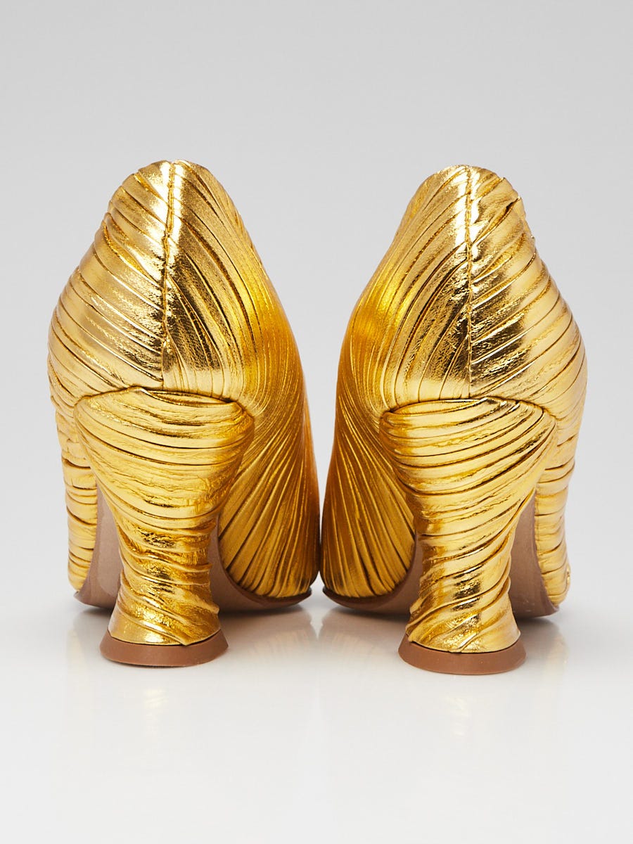 Bottega Veneta Gold Folded Leather Almond Heels Size 7/37.5