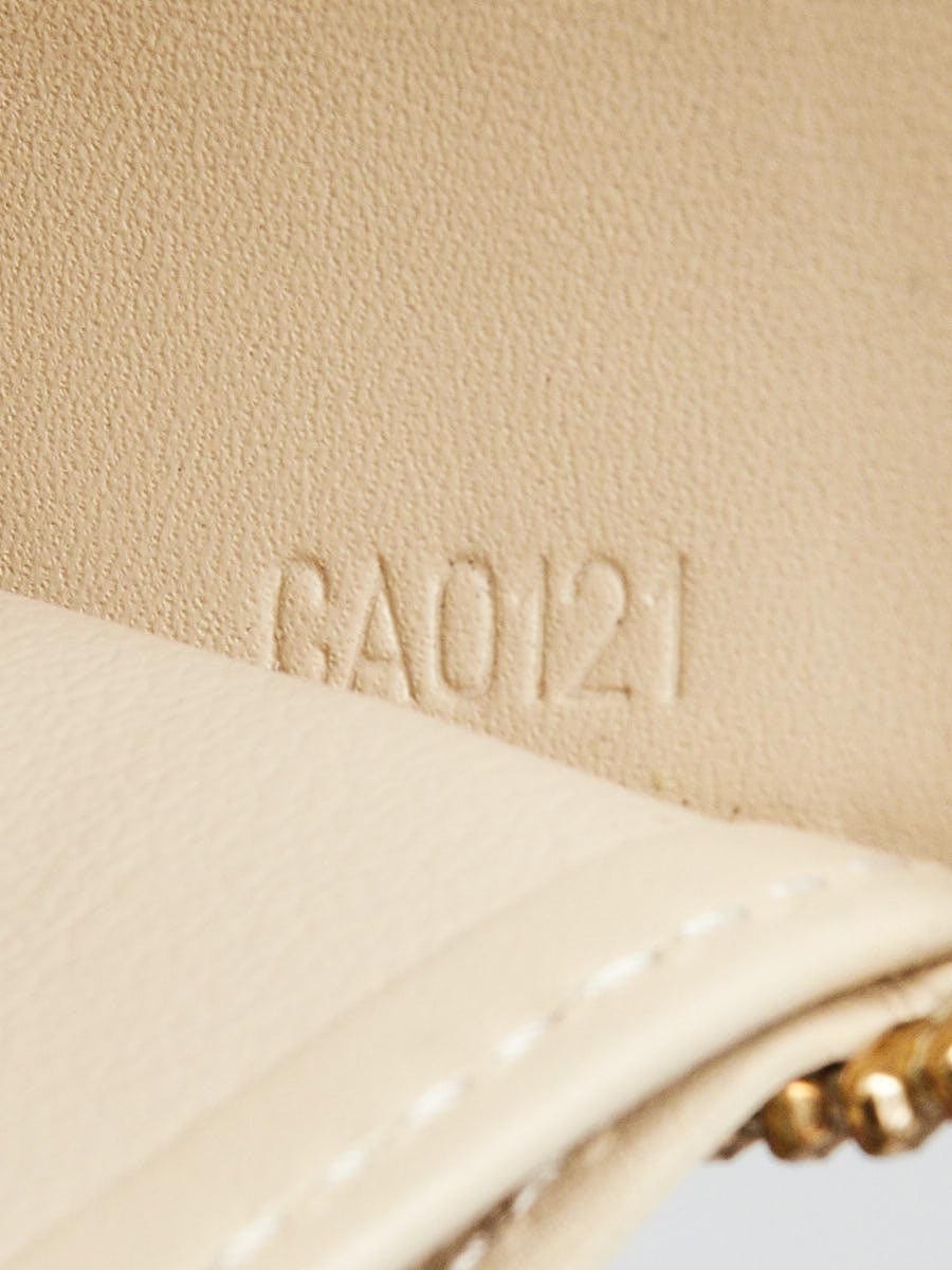Louis Vuitton White Suhali Leather Zippy Wallet - Yoogi's Closet