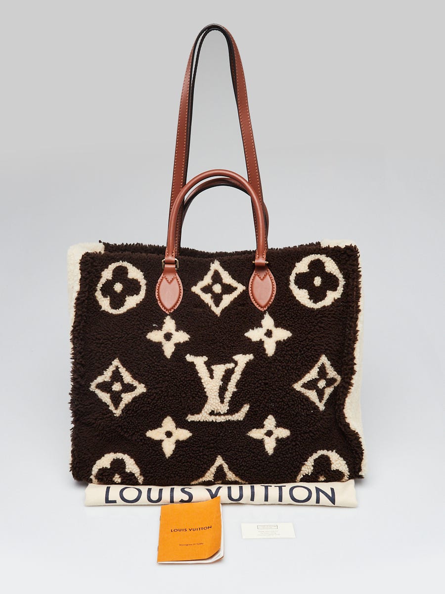Louis Vuitton OnTheGo Tote Monogram Giant Teddy Fleece GM at