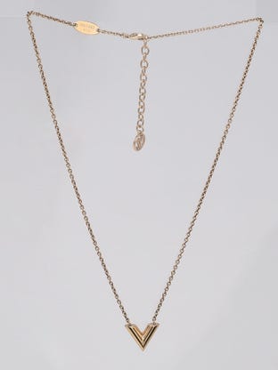 Louis Vuitton 18k White Gold Diamonds and Pink Sapphire Les Eclatantes  Craquante Pendant - Yoogi's Closet