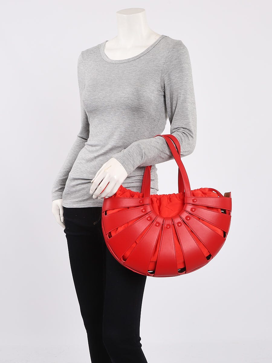 Designer Metal Shell Luxury Mini Lipstick Bag Pearl Chain Crossbody Bags  for Women Shoulder Bag Handbag