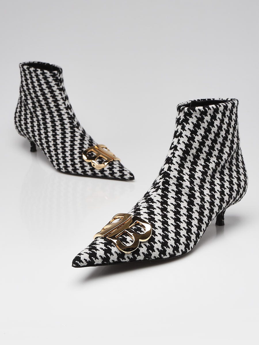 Balenciaga Black/White Houndstooth Wool BB Ankle Boots Size - Yoogi's Closet
