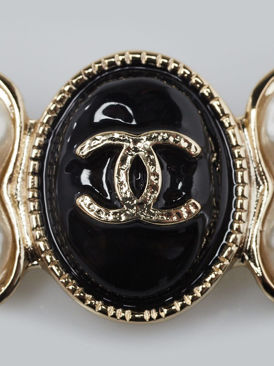 Chanel Goldtone Metal Black Resin Pearl CC Heart Brooch