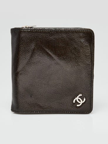 Chanel Black Patent Leather CC Compact Wallet