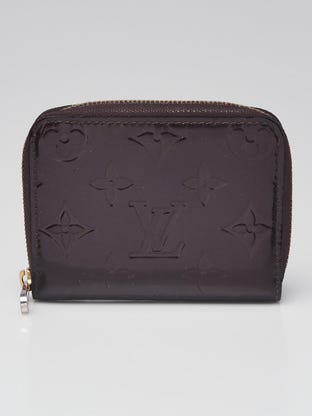 Louis Vuitton Ice Blue Monogram Leather Bubblegram Wallet on Strap Bag -  Yoogi's Closet