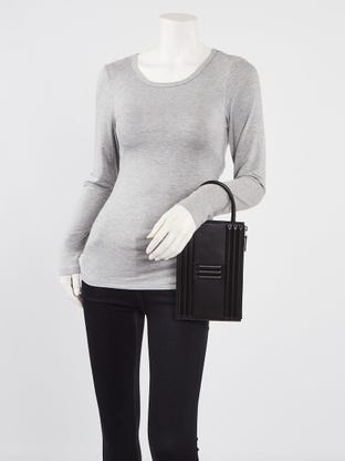 Louis Vuitton Rose Monogram Leather Rodeo Bag Charm and Key Holder -  Yoogi's Closet