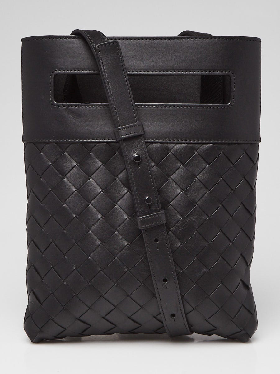 Bottega Veneta Woven Cross Body Bag in Black for Men