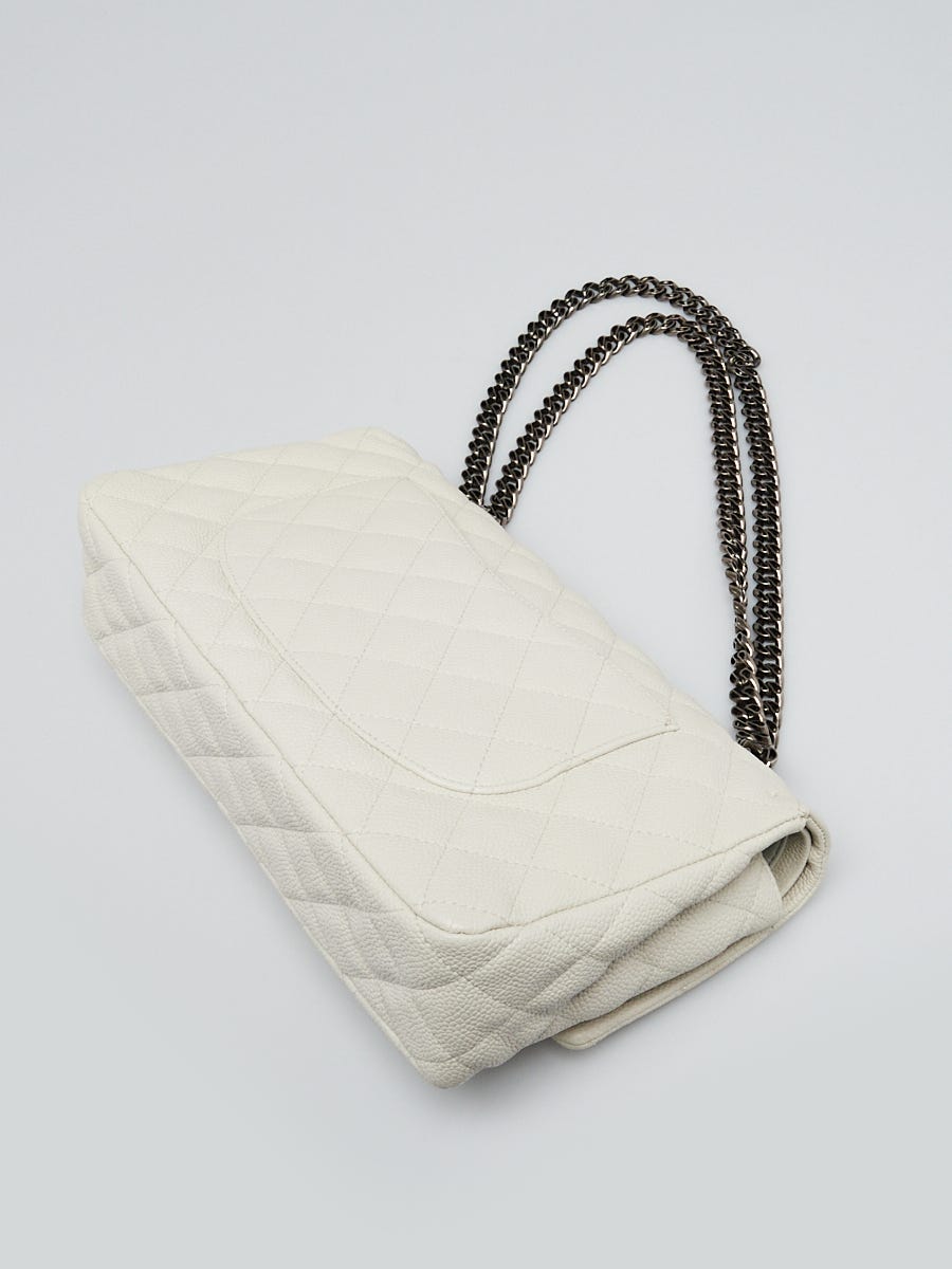 Chanel White 2.55 Reissue Quilted Caviar Leather 225 Flap Bag