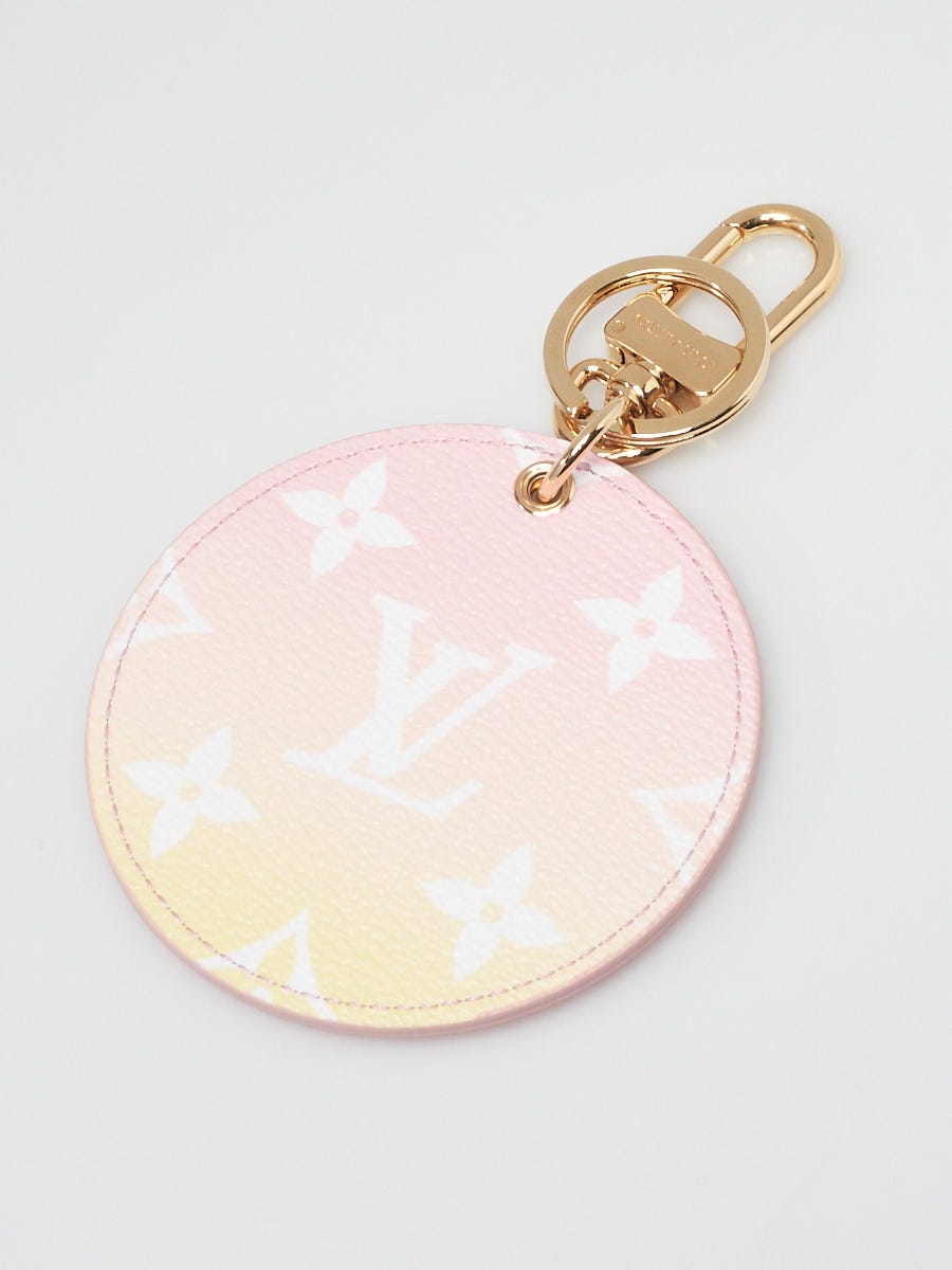 Louis Vuitton Limited Edition Rose Ombre Monogram Canvas By the Pool  Illustre Key Bag Charm and Key Ring - Yoogi's Closet