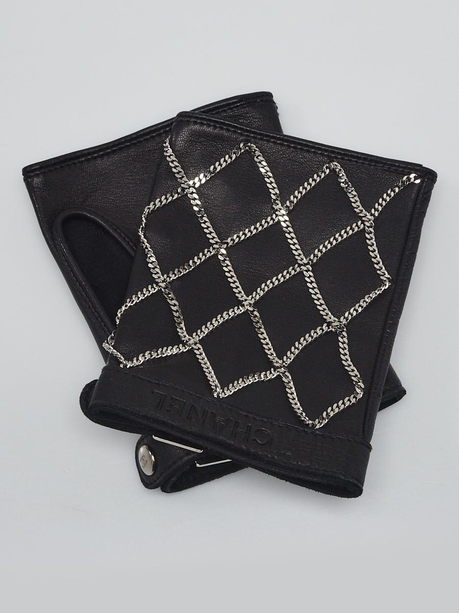 Chanel Black Lambskin Leather Fingerless Zip Gloves Size 7 - Yoogi's Closet